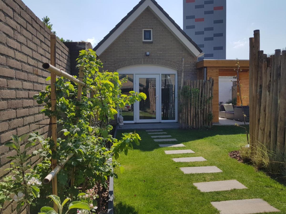 La Vie Est Belle Vlissingen Villa Exterior photo